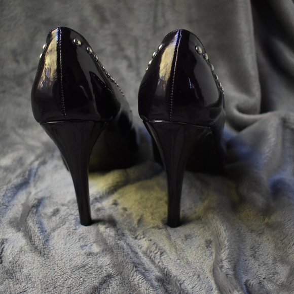 Purple Bolaro Heels with Silver Stud Detail Size 8 - Picture 13 of 13
